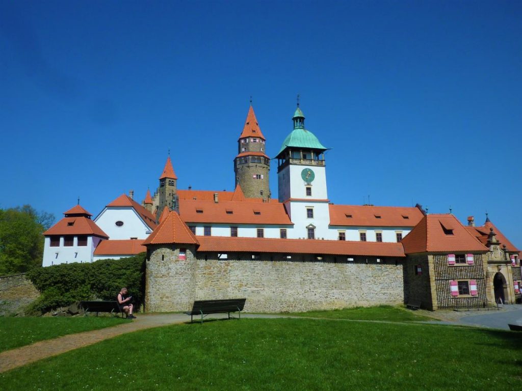 bouzov castle